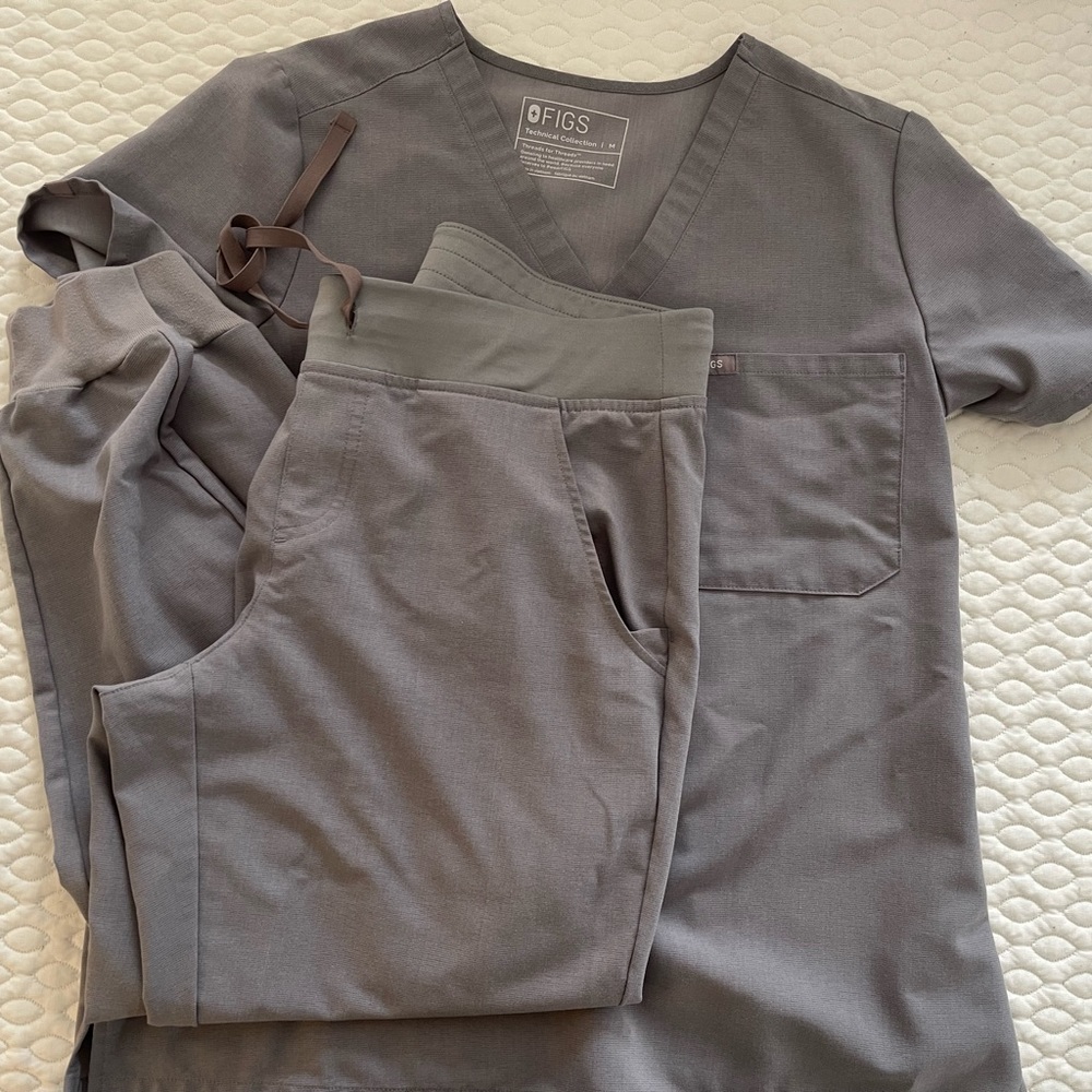 Space grey FIGS scrub set